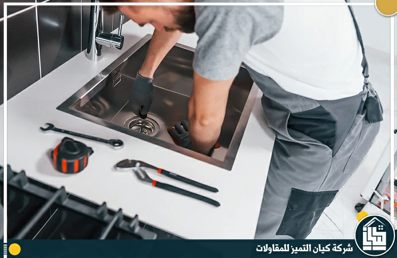 سباك وكهربائي بالرياض