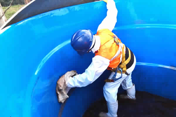 شركة عزل خزانات بحائل